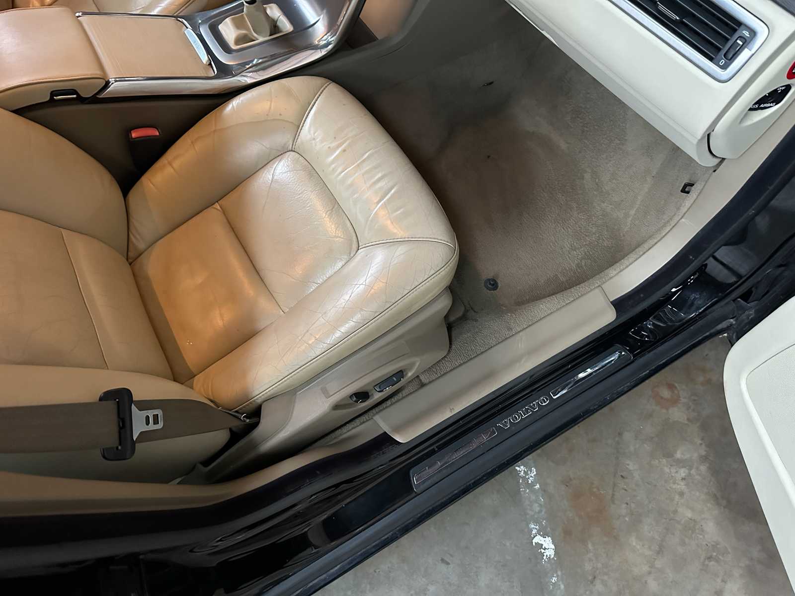 Volvo V70 1.6 T4 Lim. Edition 179PK 20011, 42-RRK-6