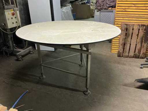 Rotative transport tafel voor aardappelen. Overige fruit- en groenteverwerking