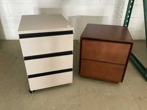Chest of drawers (2x)