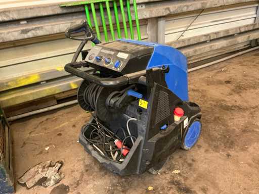 2017 Nilfisk MH4 M-210 Nettoyeur haute pression