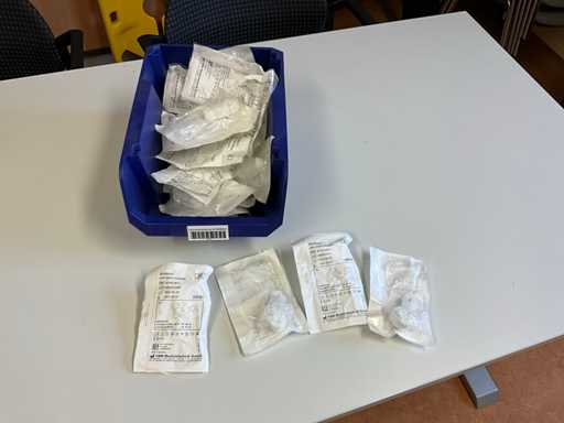 Laryngeal tube fixation with bite block