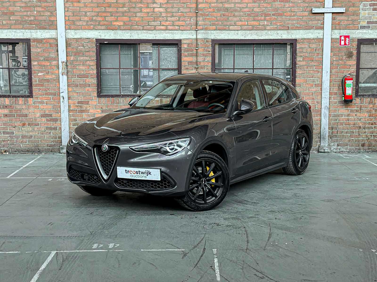 Alfa Romeo Stelvio 2.0 T AWD Super 200pk 2018 (Origineel-NL), RT-553-H