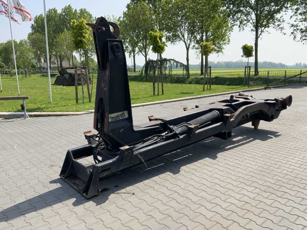 MultiLift Hooklift Chassis