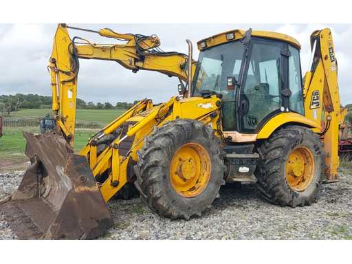 Terna JCB 4CX con benna 4 in 1 e braccio telescopico