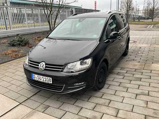 VOLKSWAGEN Sharan "Highline" 2.0 TDI Automatic (2017)