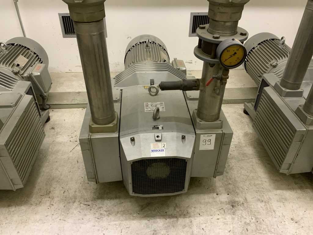1992 Becker DTLF 500 compressor (c-101)