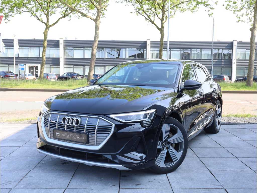 Audi E-tron S-Line Quattro 408HP Camera Keyless Bang & Olufsen Head-Up Croazieră adaptivă