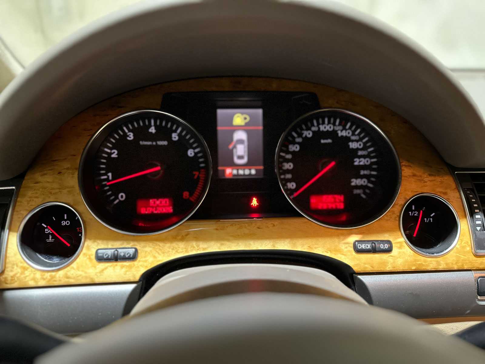 Audi A8 4.2 V8 Quattro Lang Pro Line 335pk 2005, 43-RX-HJ Youngtimer