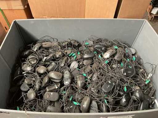 Ró?ne myszy komputerowe (225x)