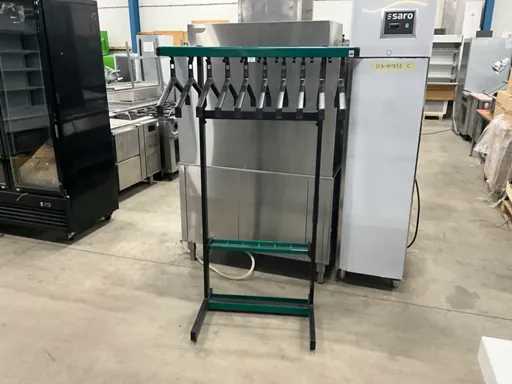 Wieszak na płaszcze z estezji