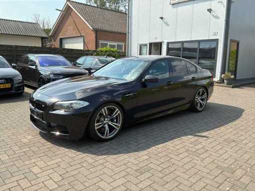 2013 BMW M5 Sedan Car