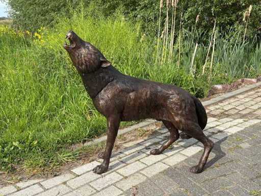 Heulender Wolf