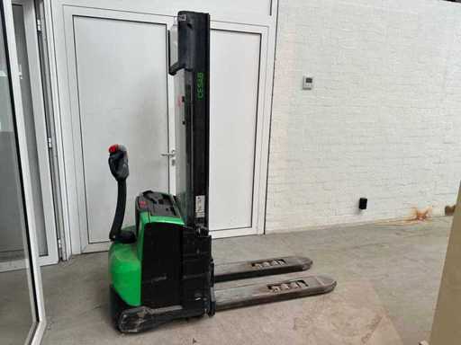 Cesab - 2011 - S212L - Electric Stacker