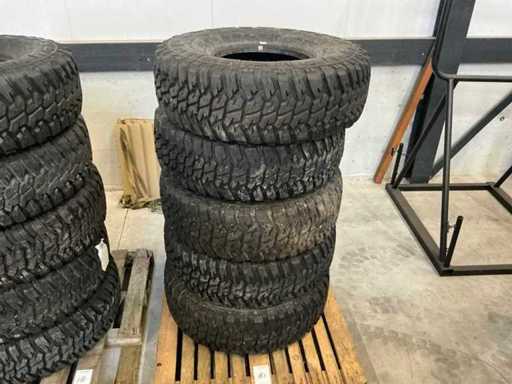 Goodyear Wrangler MT/R Tire (5x)