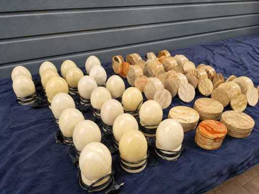 Batch of decorative egg-shaped lamps, round coasters and balls made of polished marble/natural stone