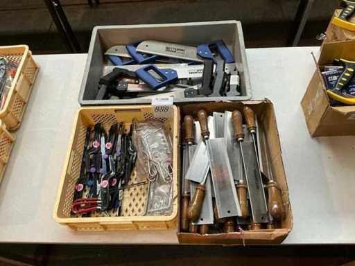 Betts Tools Sawing in plastic crate / box (3x)