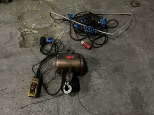 Sollevatore a catena Demag 250kg