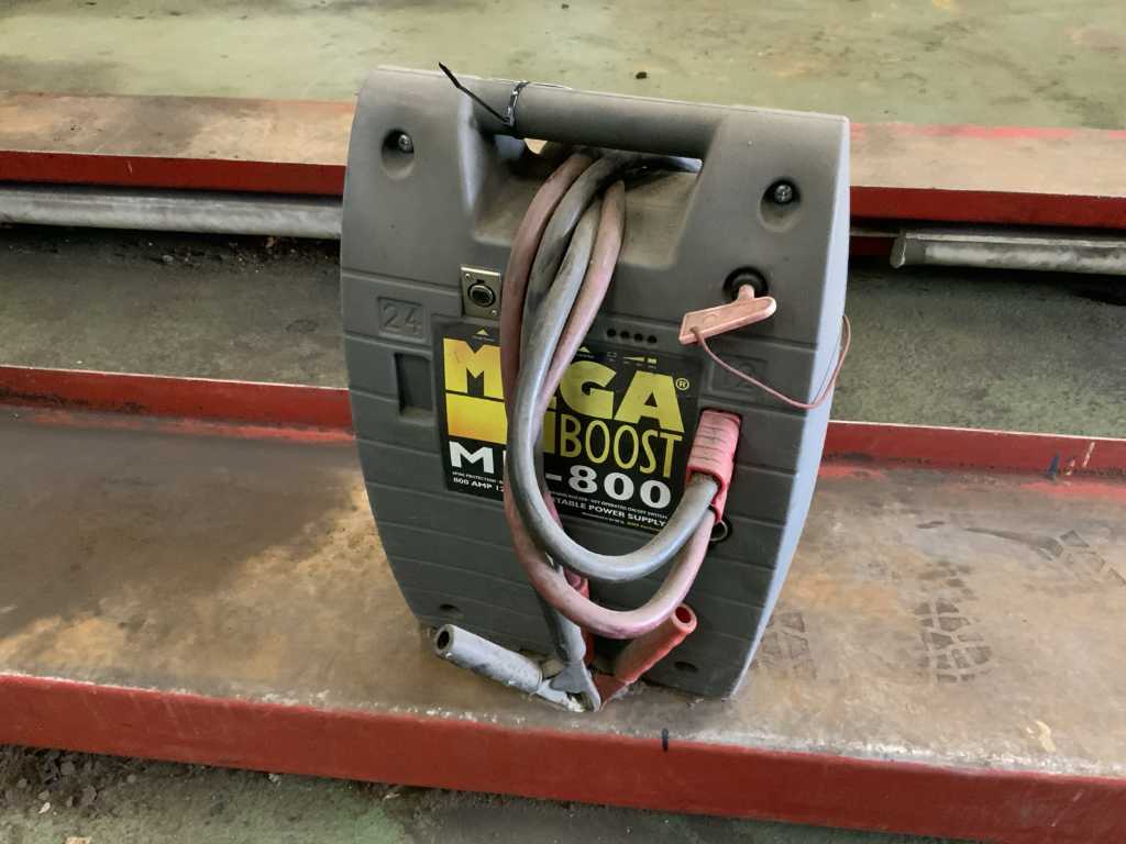 Mega Boost MB800 Starter Booster