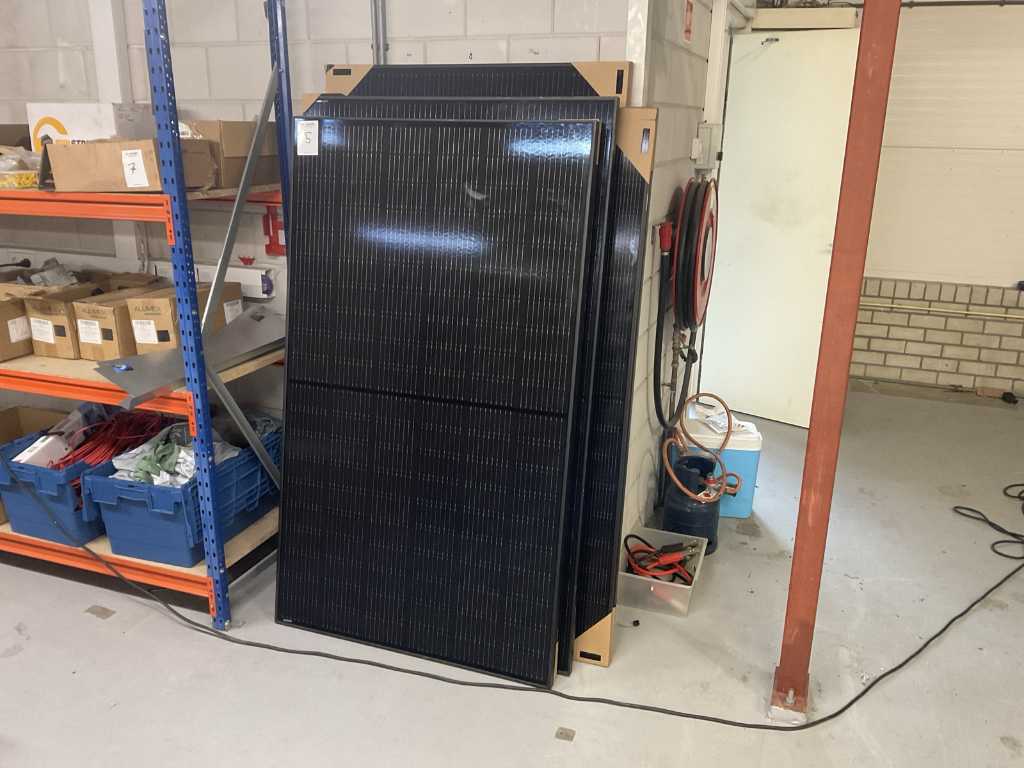 Solar panel (8x)