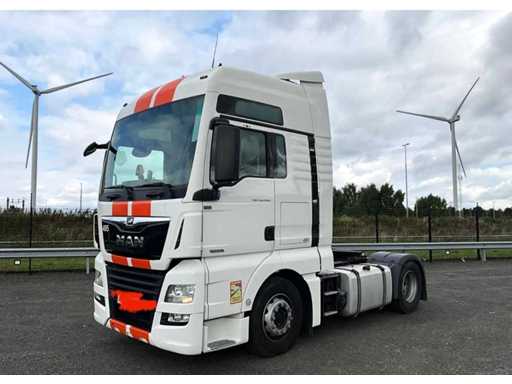 D | Sattelzugmaschinen und weitere Fahrzeuge aus Bestandsbereinigung