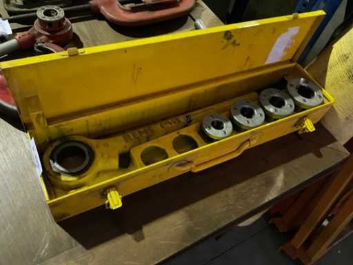 Hierro de roscar Rems Eva