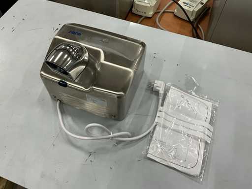 Saro Fabian hand dryer