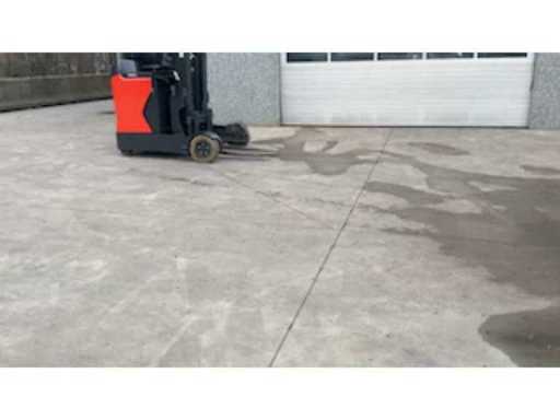 afa009ae-2393-490d-bab8-29dc3f50c386.mp4