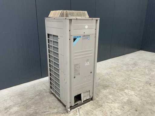 2014 Daikin ERQ125A7W1B Chiller