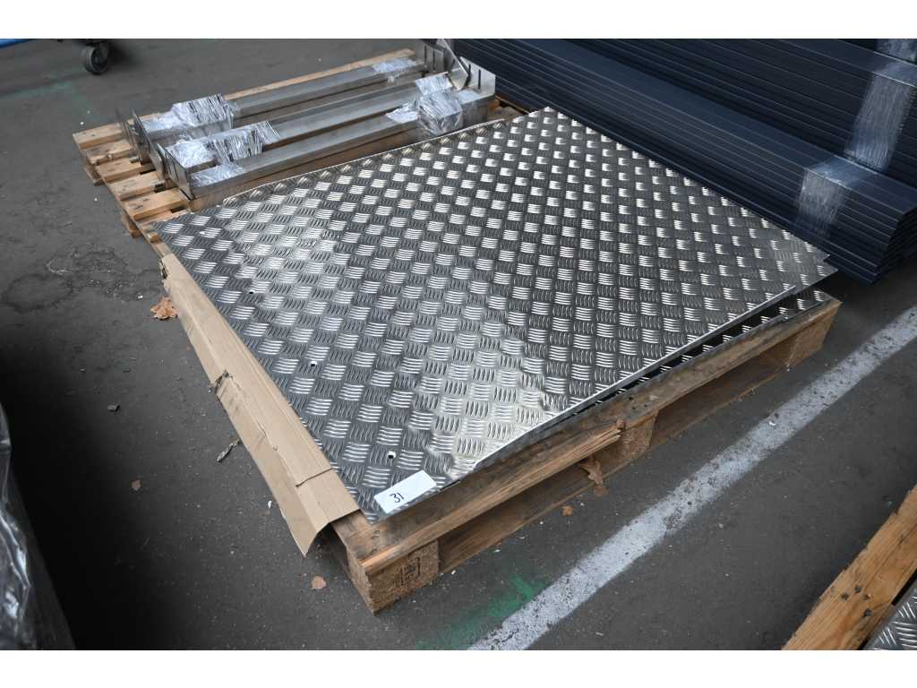 Checker plate ramp (6x)