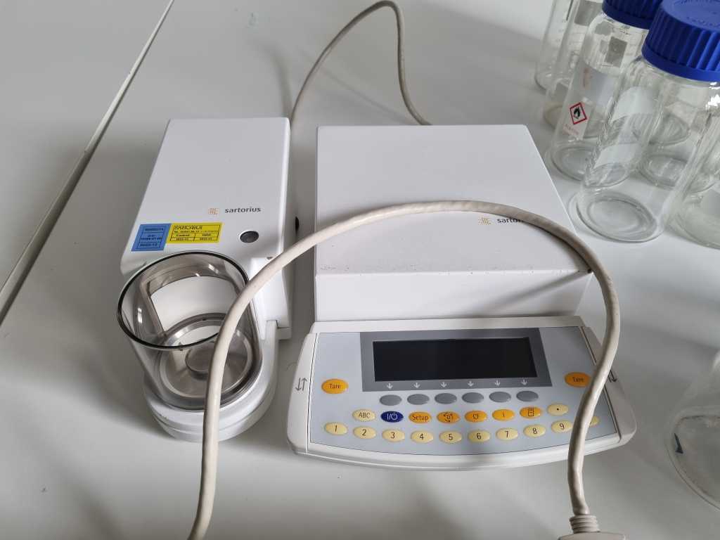 Sartorius Scale - Micro balance