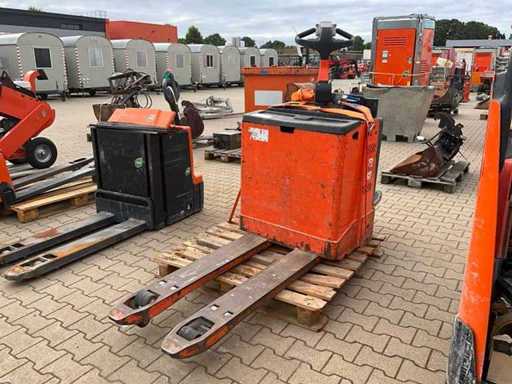 2018 Hyster P2.0S FBW Electric Pallet Jack