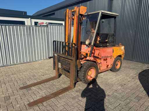 Still - R43 - Carrello elevatore