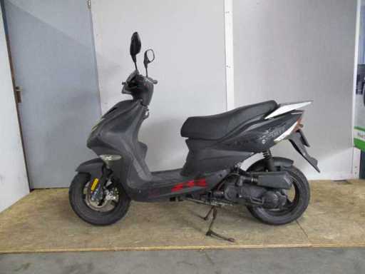AGM - Bromscooter - R8 Sport - Scooter