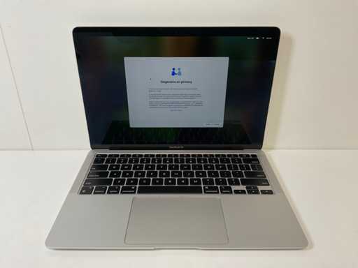 Apple MacBook Air 13", Apple M1, 8 GB RAM, 251 GB NVMe Laptop