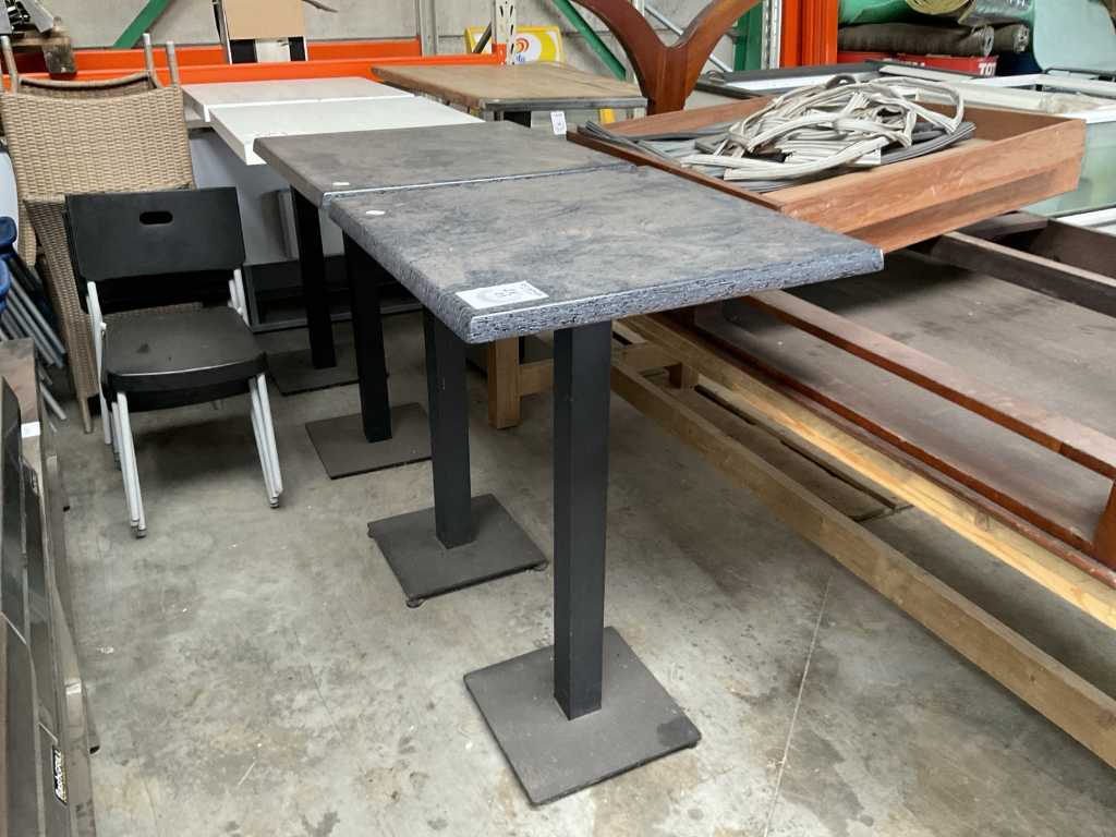 Standing table (2x)