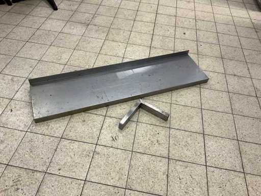 Stalowa półka ścienna ze stali nierdzewnej