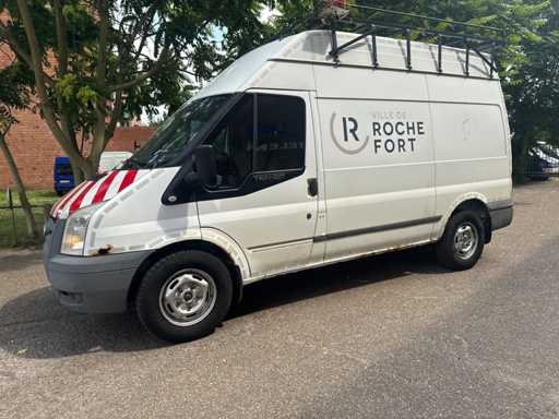2010 Ford Transit 