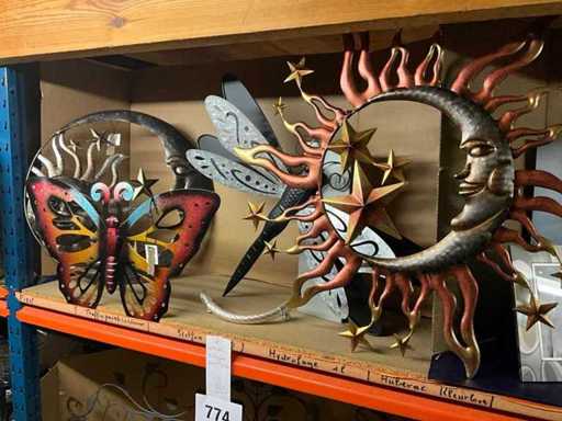 Various façade decoration + gift items