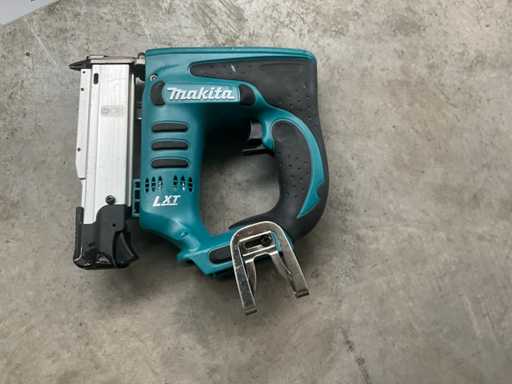 Makita BPT351 accu Nietmachine