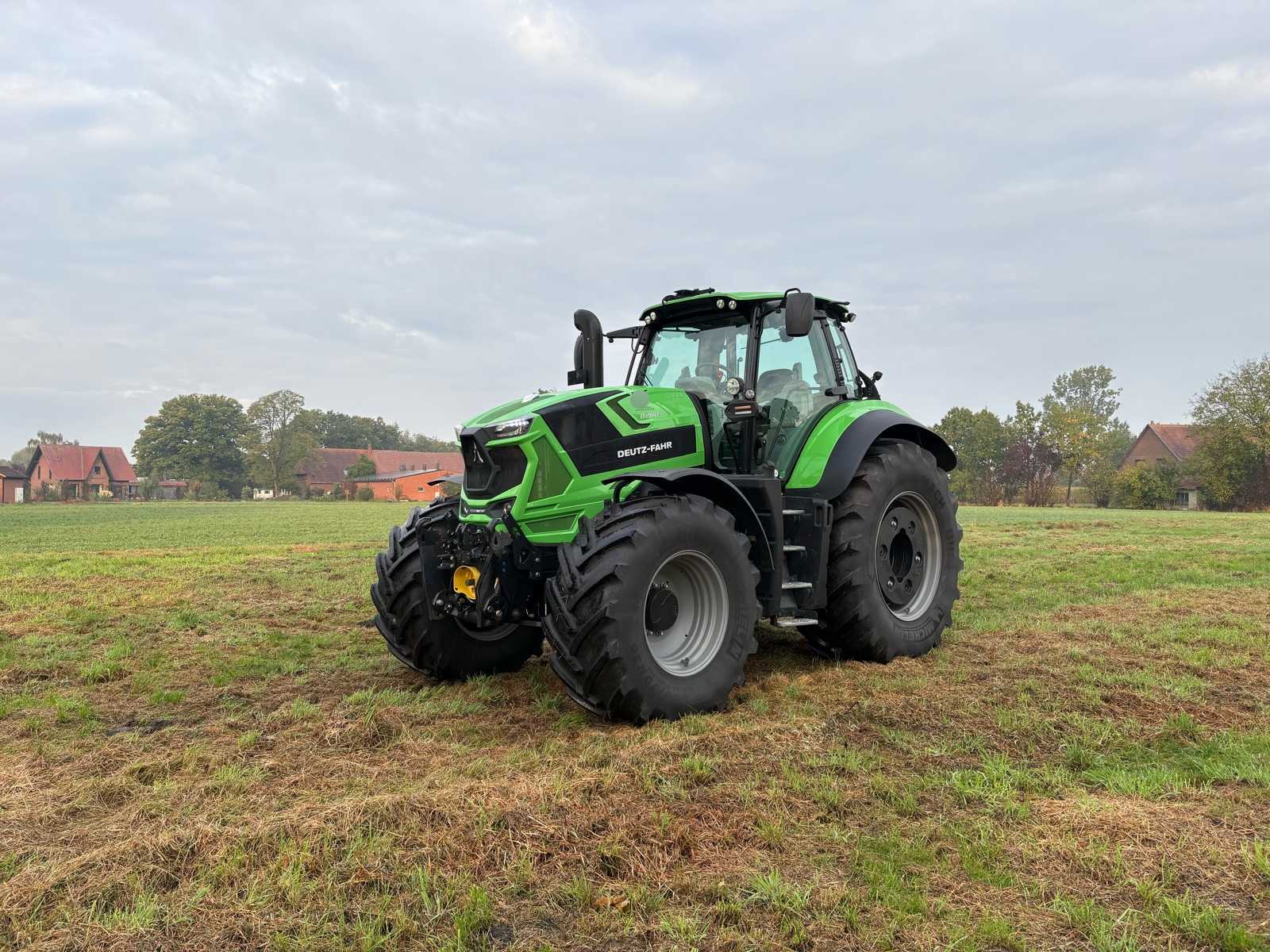Deutz-Fahr - 8280 TTV - 4-Wheel Drive Tractor - 2021