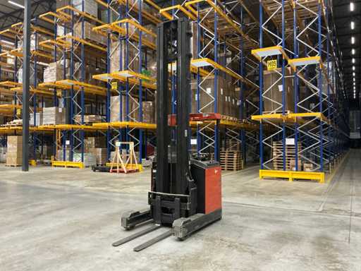 2007 BT RRB1 Reach Truck