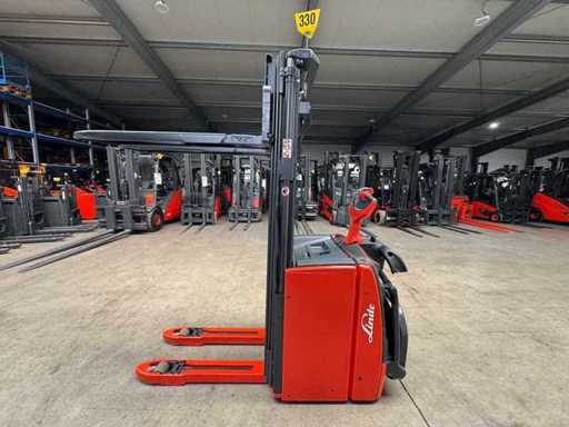 2022 Linde L14API 1,400 kg Triplex 471 cm Échelle initiale Empilement de Camions Palette 2,366 Heures
