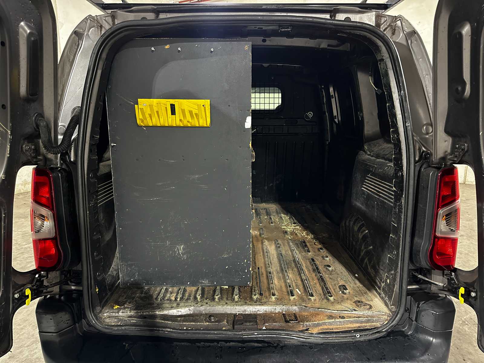 Citroen Berlingo 1.6 BlueHDI Club 99pk 2019 (Origineel-NL), V-344-ZT