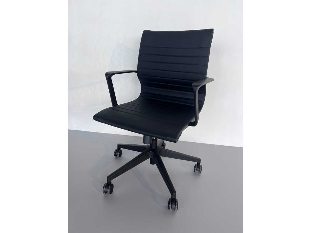 1x Black Design Office Chair 