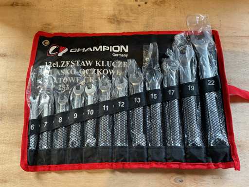 2025 Champion CP-233 Klucz p?aski i oczkowy