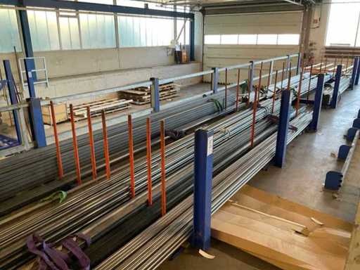 Rastrelliera per il deposito a pavimento per merci lunghe