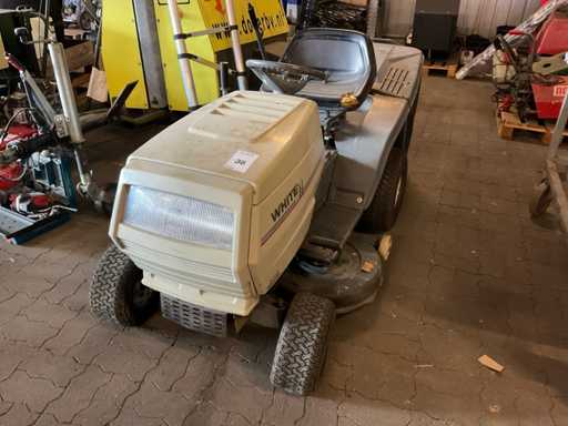 MTD White ET-13 Ma?ini de tuns iarba