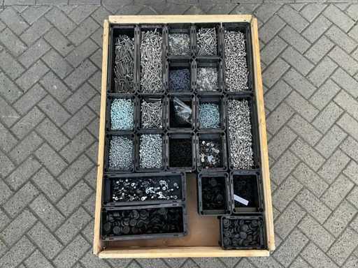 Lot - Würth - Construction and fastening material