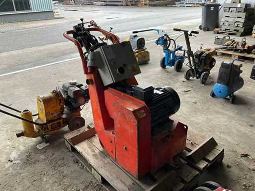 2011 Trelawny TFP 320 Floor Milling Machine