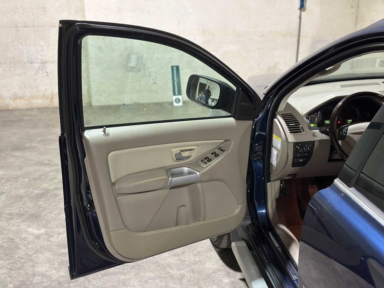 Volvo XC90 2.4 D5 Elite 163pk 2004, ZB-112-R